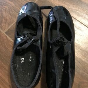 Tap shoes